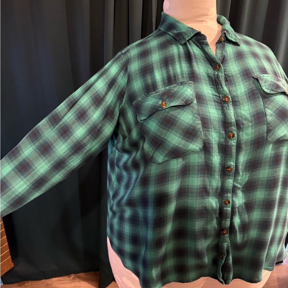Green Plaid Button-Up Shirt